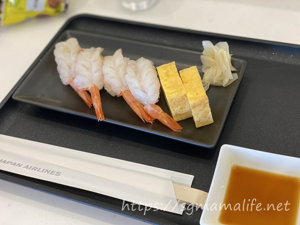 お鮨が食べられる羽田空港JALのファーストクラスラウンジのちょいレビュー